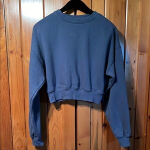 Women's Blue Cropped Sweater